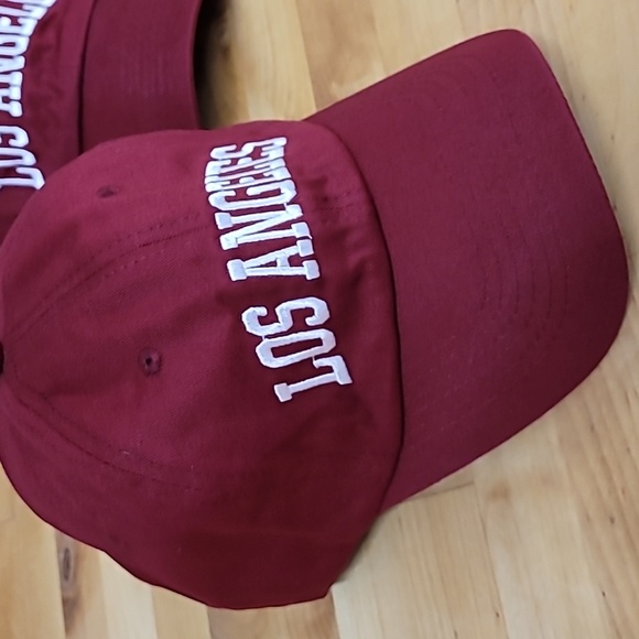 Embroidered Los Angeles Cap in Burgundy - Picture 3 of 3